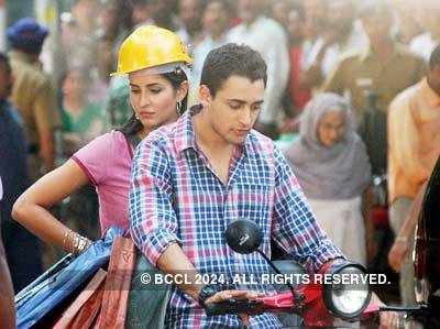 Mere Brother Ki Dulhan: On the sets