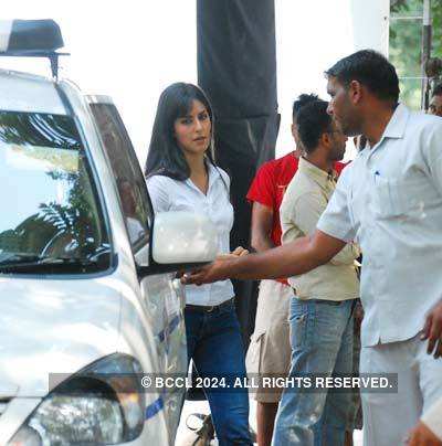 Mere Brother Ki Dulhan: On the sets