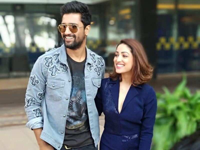 Photo: Yami Gautam and Vicky Kaushal are happy to see people flocking to  theaters to watch 'Uri'