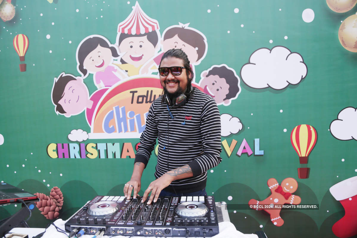 Tollygunge Club members celebrate Christmas with children