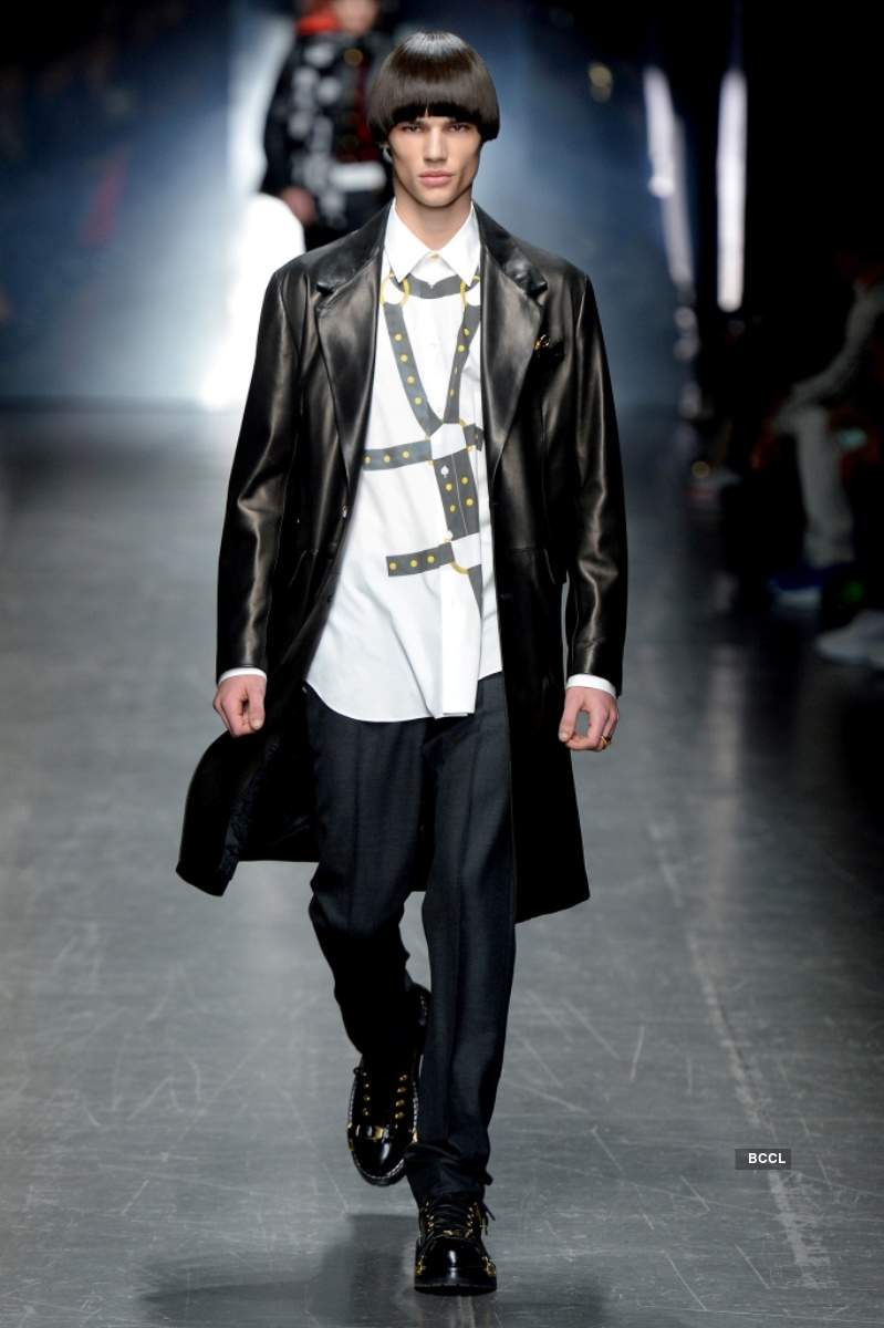 Milan 2019 Men’s Fall Collections: Versace