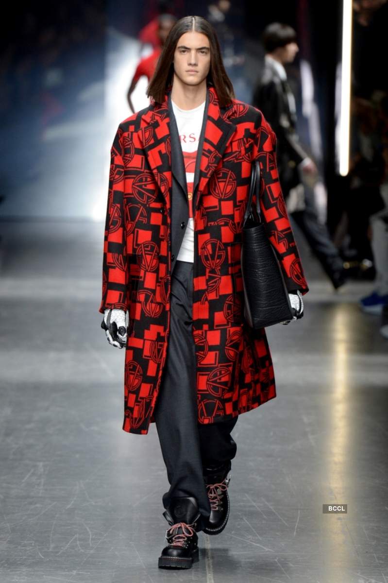 Milan 2019 Men’s Fall Collections: Versace