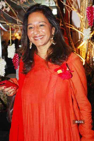 Celebs at IMC Diwali exhibition