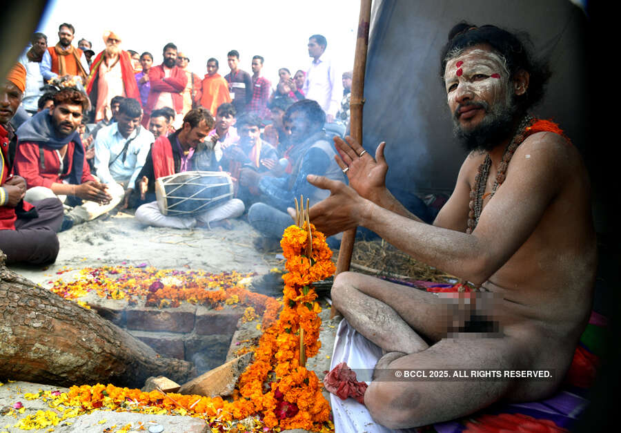 Kumbh Mela 2019: 'Shahi Snan' begins in Prayagraj