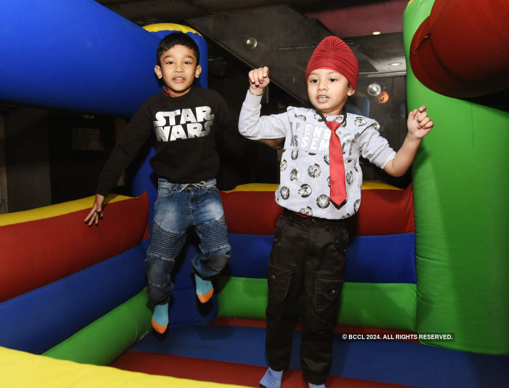 Kids have a blast at a Christmas party