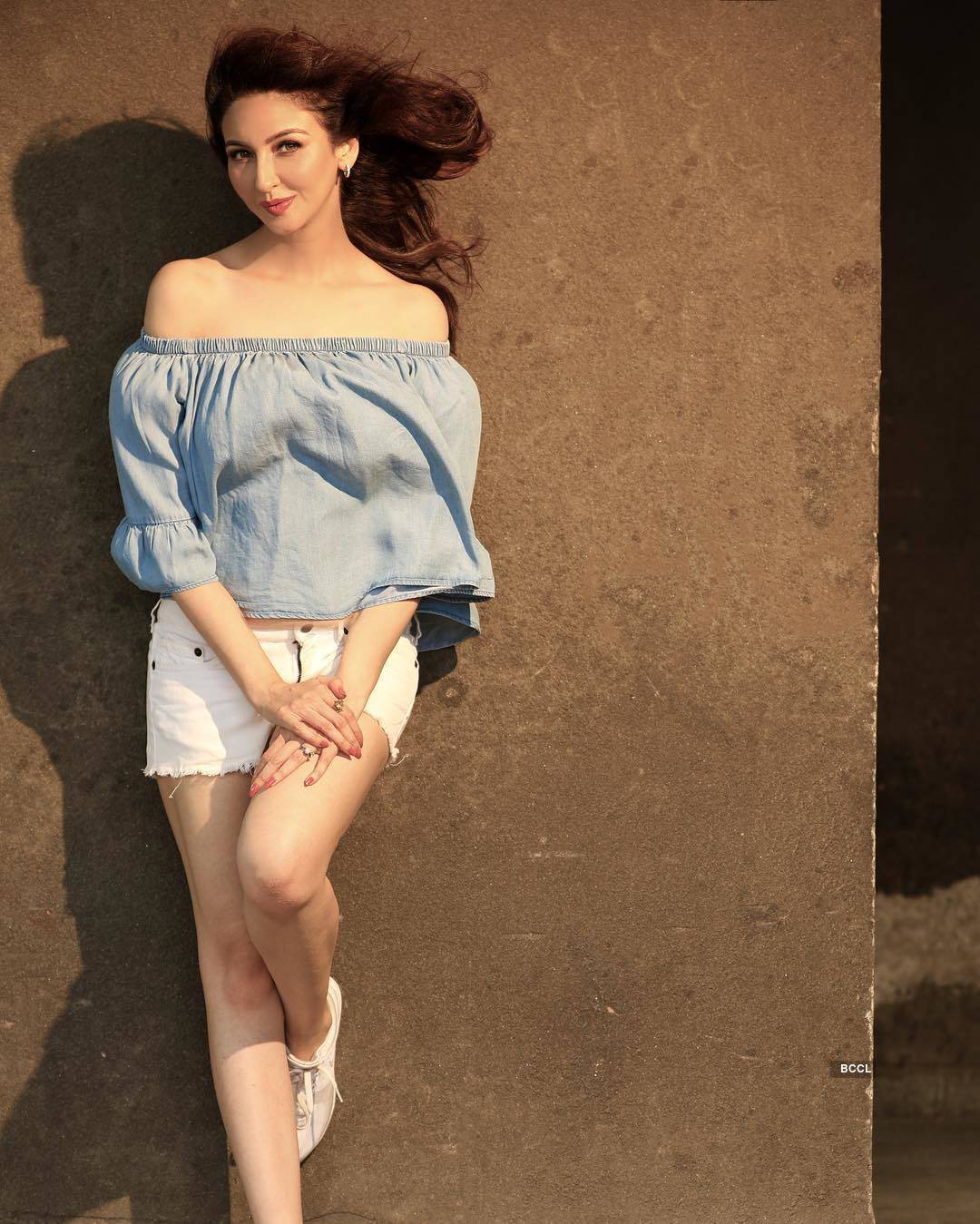 Bhabhiji Ghar Par Hain actress Saumya Tandon shares FIRST PHOTO of her newborn baby