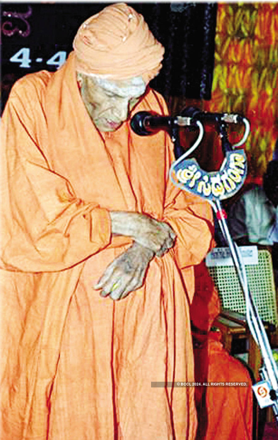'The Walking God' Shivakumara Swamiji dies at 111