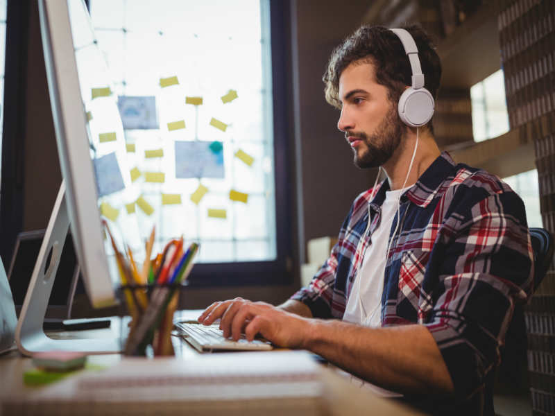 Benefits Of Listening Music Is Listening To Music During Work Good Or Bad How Music Affects The Brain And Increases Productivity