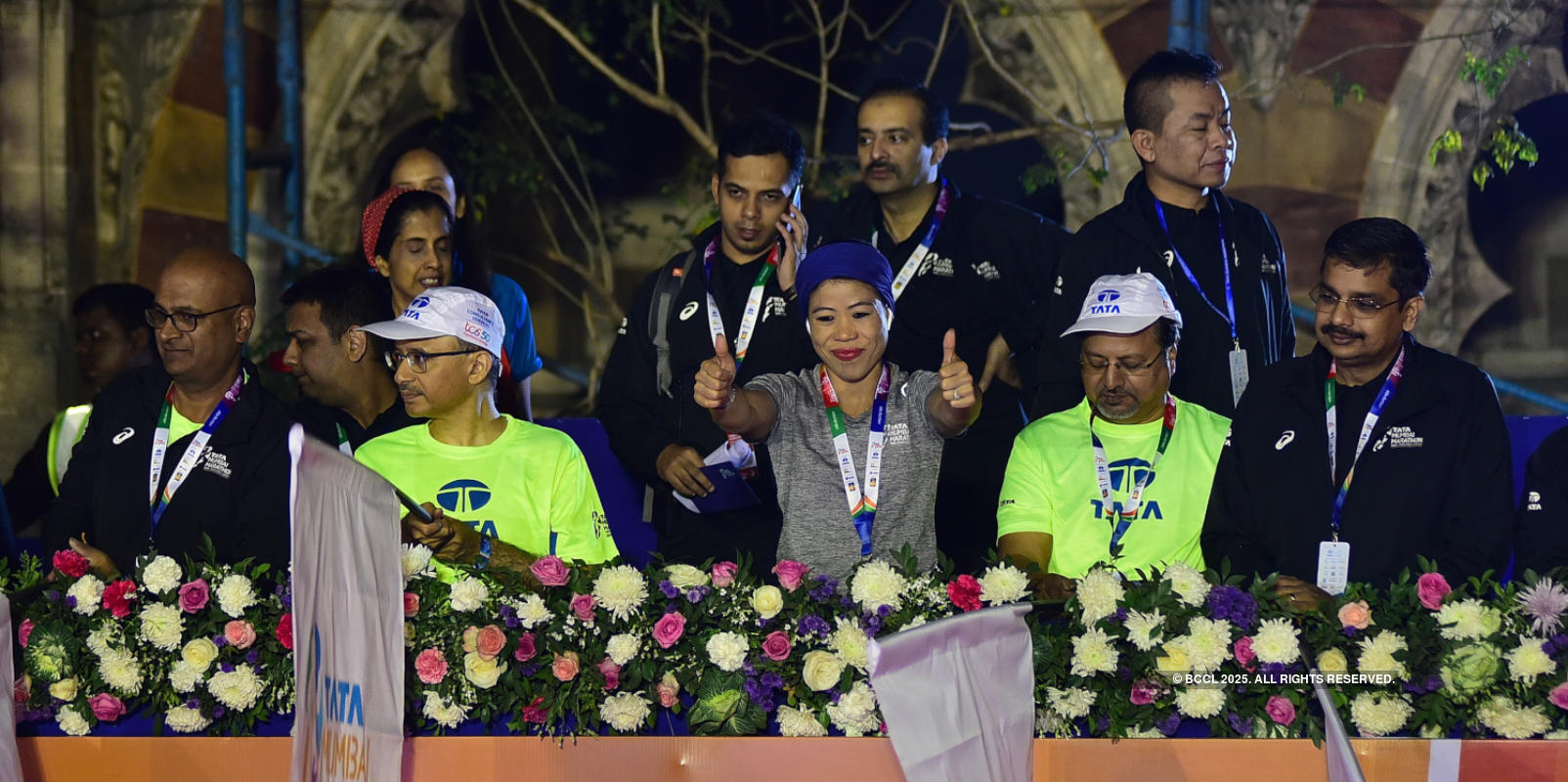 Celebs flag off Mumbai Marathon 2019