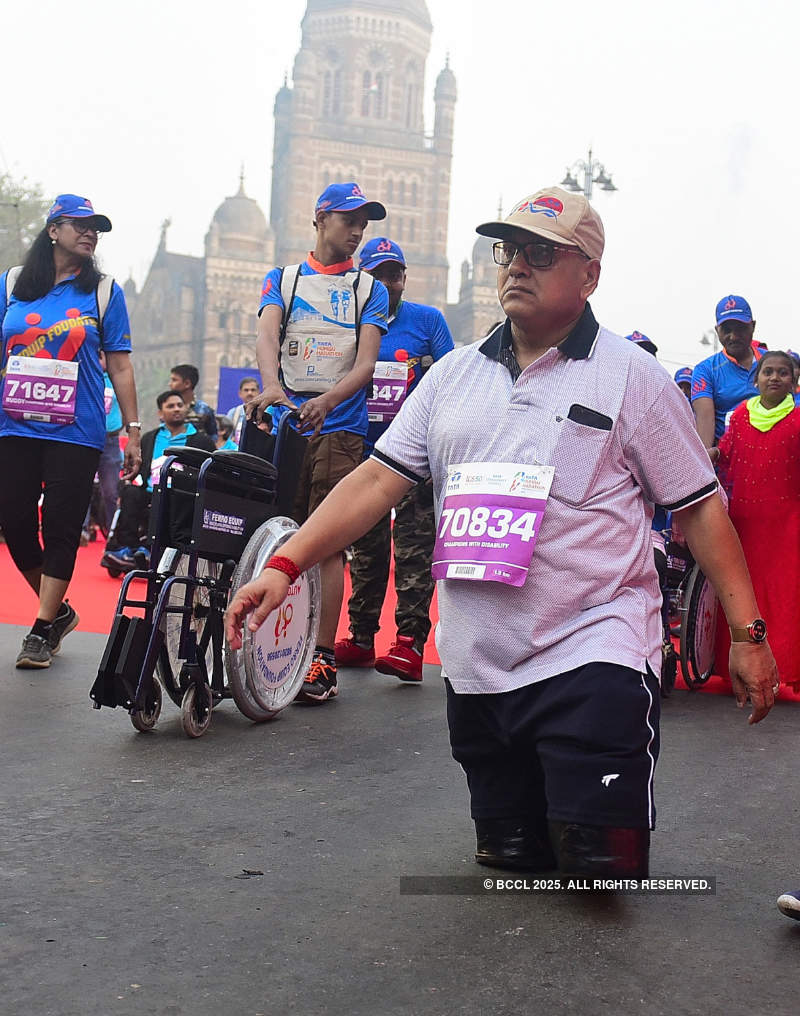 Celebs flag off Mumbai Marathon 2019