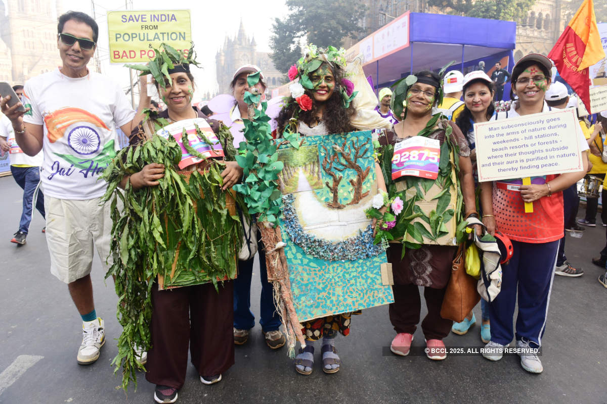 Celebs flag off Mumbai Marathon 2019