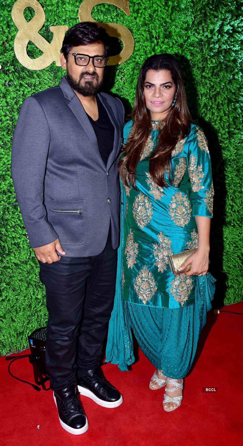 Amitabh Bachchan, Anil Kapoor and other celebs attend lyricist Sameer Anjaan's daughter's wedding reception