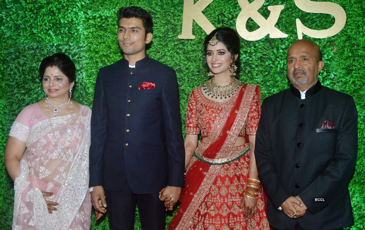 Amitabh Bachchan, Anil Kapoor and other celebs attend lyricist Sameer Anjaan's daughter's wedding reception