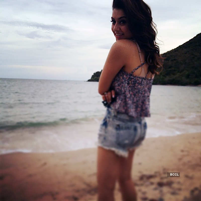 Hansika Motwani lands in controversy after her private pictures get leaked!