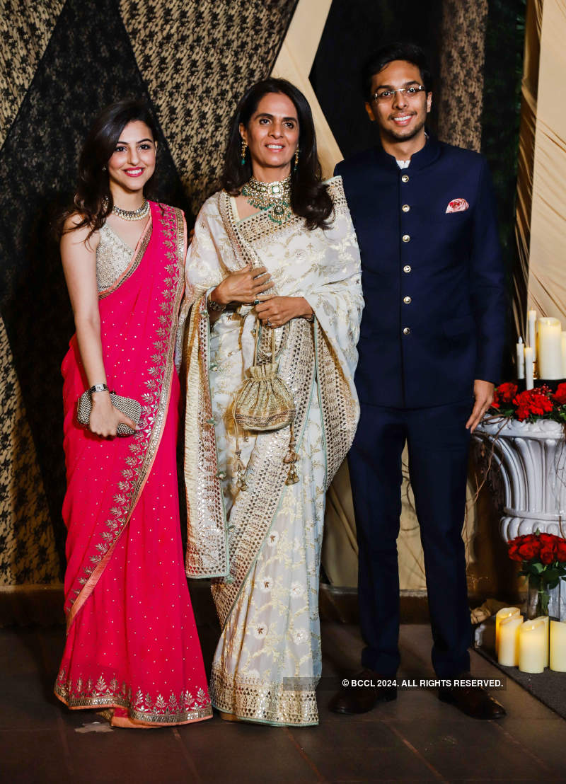 Inside pictures from Alia Bhatt’s cousin Sakshi’s wedding reception