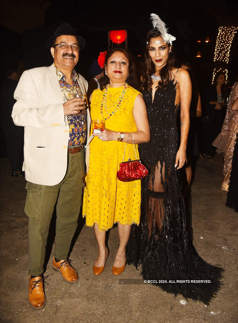 Prateik Babbar’s wife Sanya Sagar ups the glam quotient with her stunning pictures