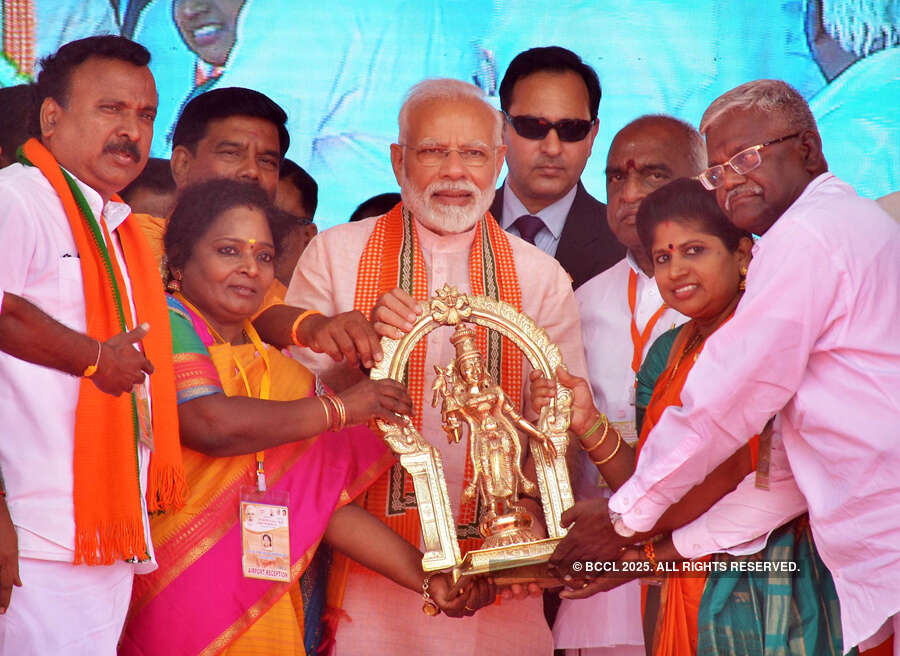 PM Modi holds rally in Madurai 