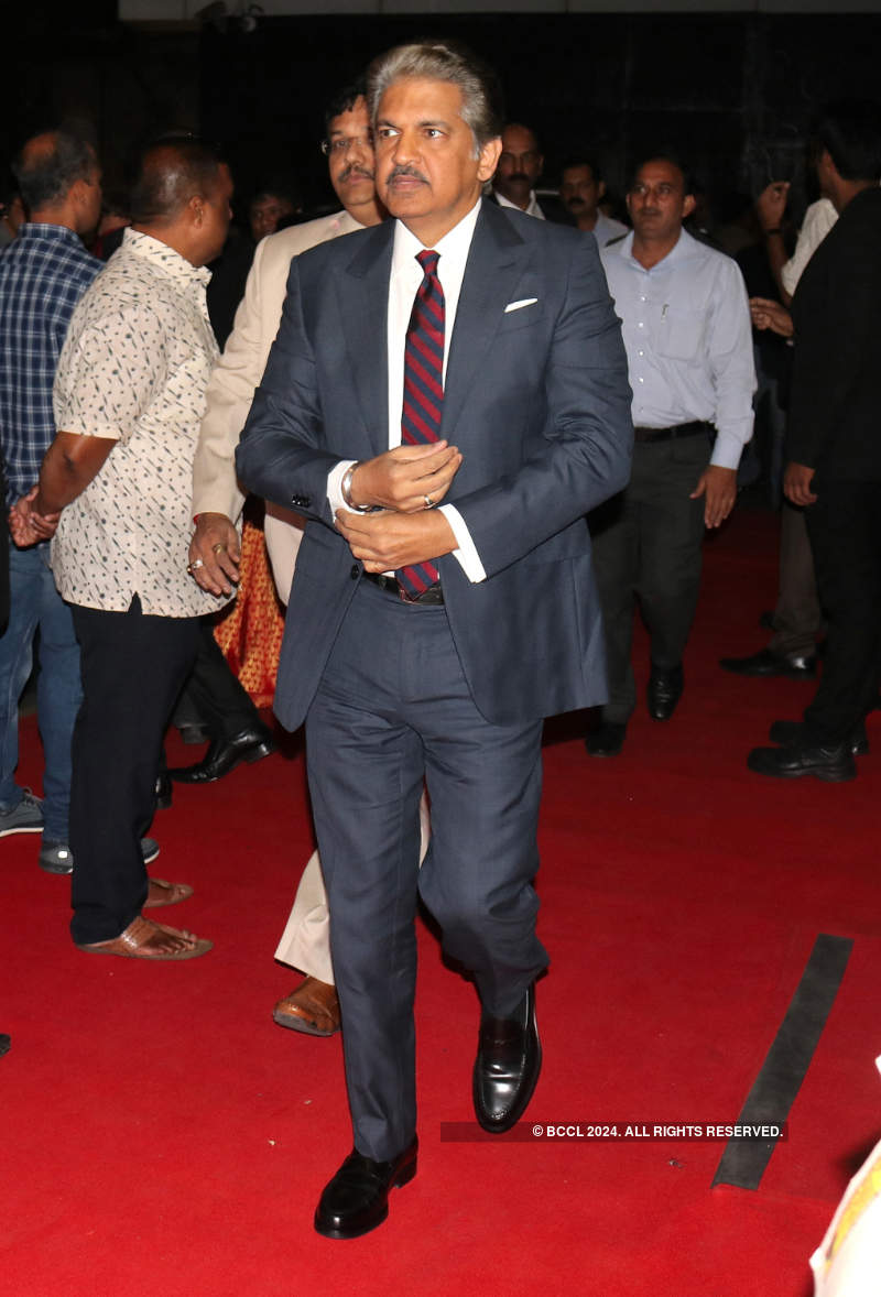 B-Town celebs come in full attendance at Raj Thackeray's son Amit Thackeray’s wedding reception