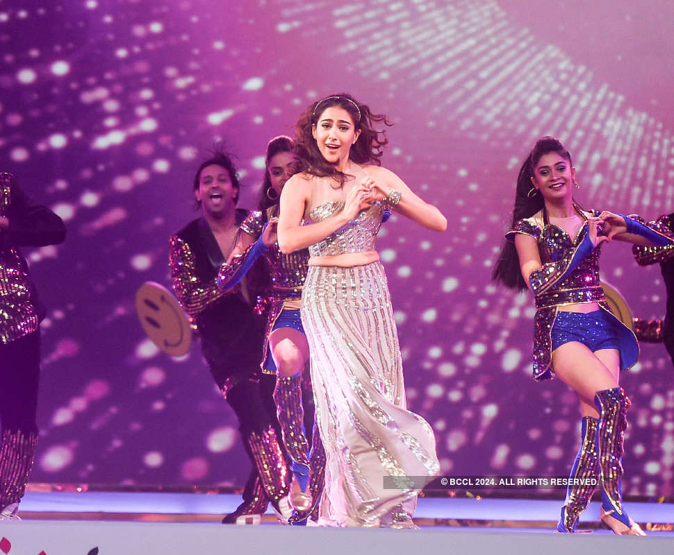 Candid pictures from 'Umang 2019'