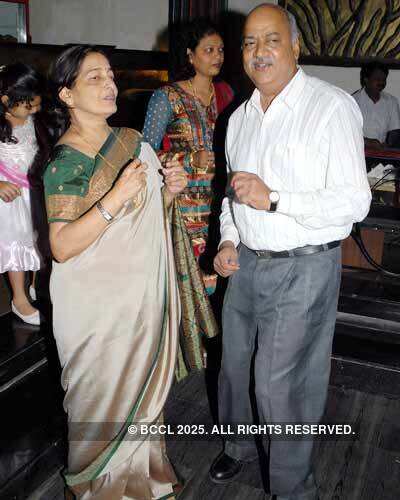 Yashodhan Dasture b'day bash