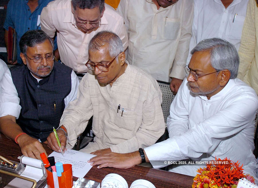 George Fernandes, the poster boy of anti-Emergency, dies at 88