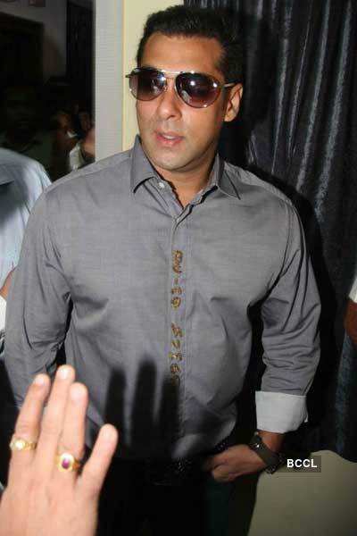 Salman at Computer institute donation