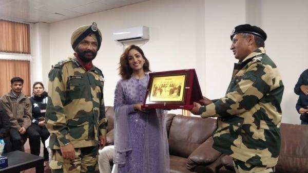   yami_6 "title =" yami_6 "/> </div>
<p>  Yami expressed her joy for the recognition pledge.The actress said that her immense pride was to have met the jawans in person and d & rsquo; To be with them Yami said that it gave him immense pride to meet the men who serve our country and praised the film with much appreciation and love.They were unanimously satisfied with The trial of those who are part of the armed forces and the incredible role they play in our actress said she was upset to have received the love of the jawans and the team.</p>
<p>  Written and directed by Aditya Dhar, Uri: The Surgical Strike & # 39; is also performed by Paresh Rawal, Kirti Kulhari and Mohit Raina in the lead roles. The film is about to cross the crore of 200 rupees.<br />

</div>
</pre>
</pre>
[ad_2]
<br /><a href=