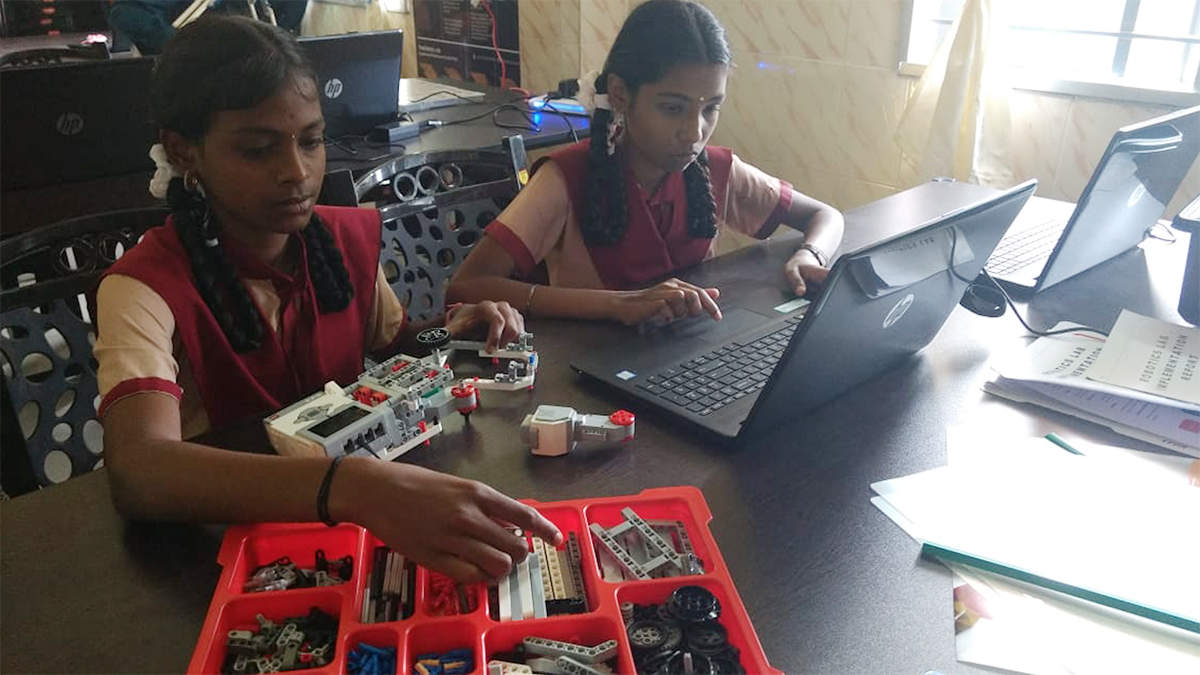 Tamil Nadu: Madurai Corporation School Gets Robotic Lab, Students To ...