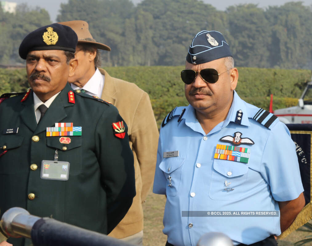 Maj Gen VK Tiwari and AVM DK Awasthi