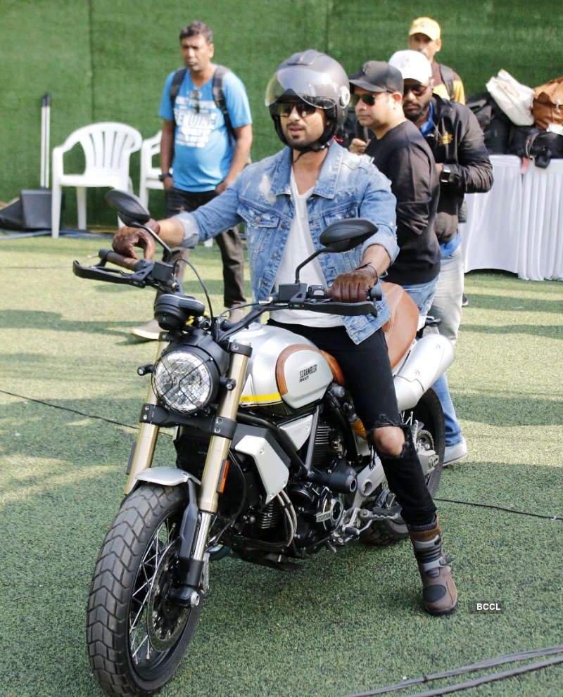 Shahid Kapoor attends a helmet awareness event