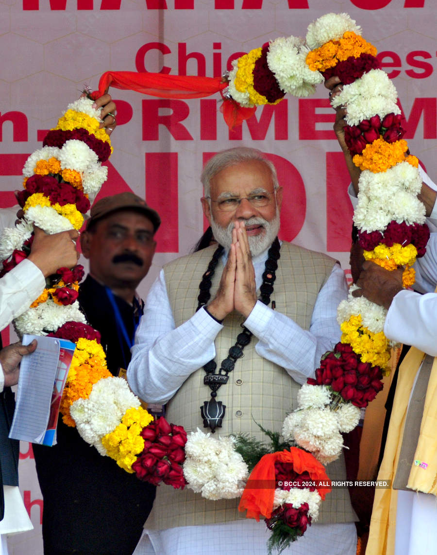 PM Modi holds rally in West Bengal