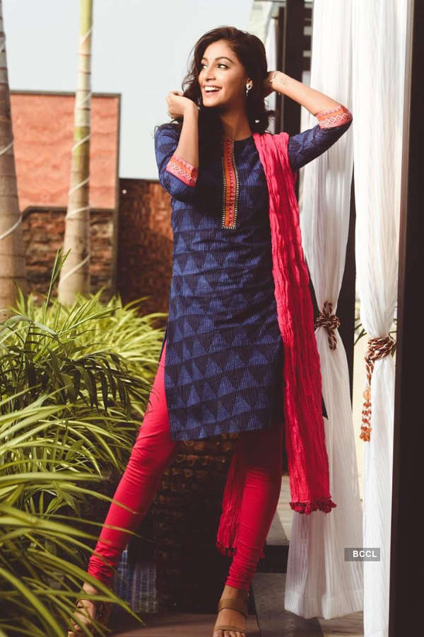 Blue Cut Work Cotton Kurti Raab – Sadhna - A Women's Handicraft Enterprise