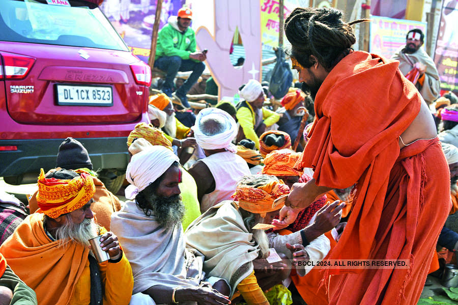 Kumbh: Devotees throng Sangam on ‘Mauni Amavasya’