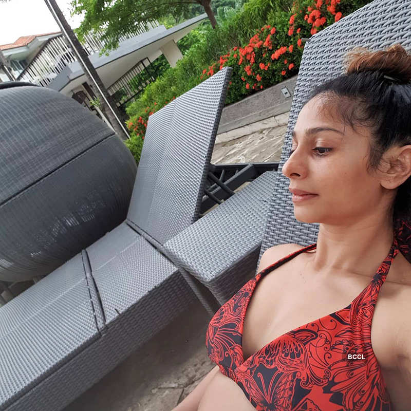 Tanishaa Mukerji is turning up the heat with her vacation pictures