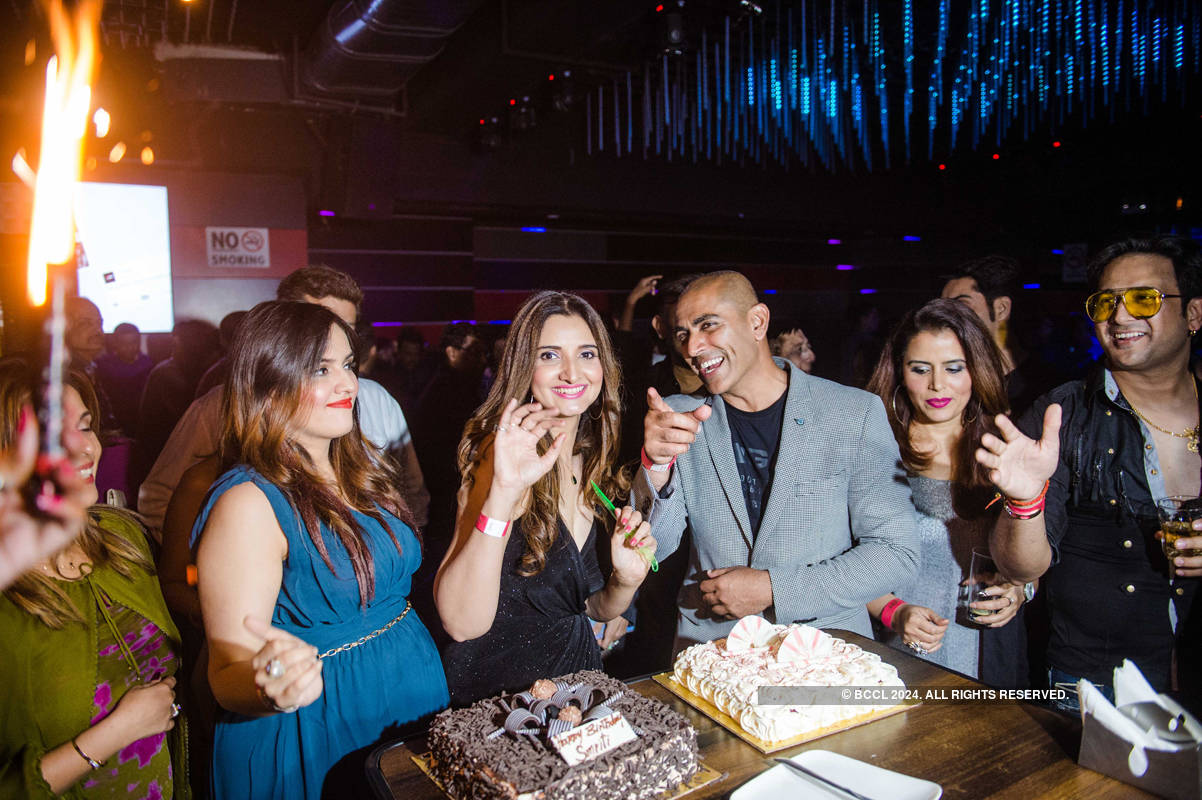 TV stars attend Smriti Khanna’s birthday party