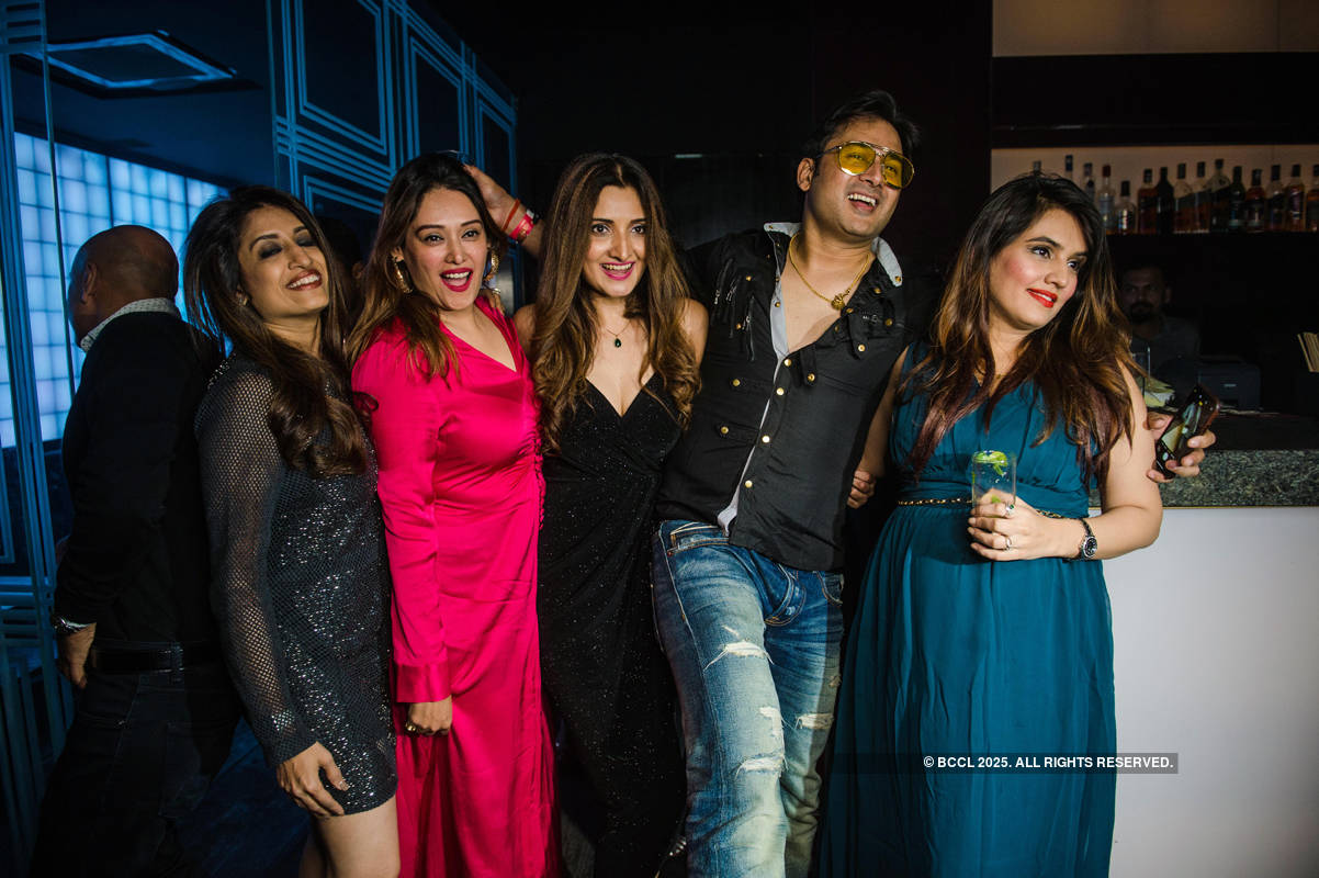 TV stars attend Smriti Khanna’s birthday party