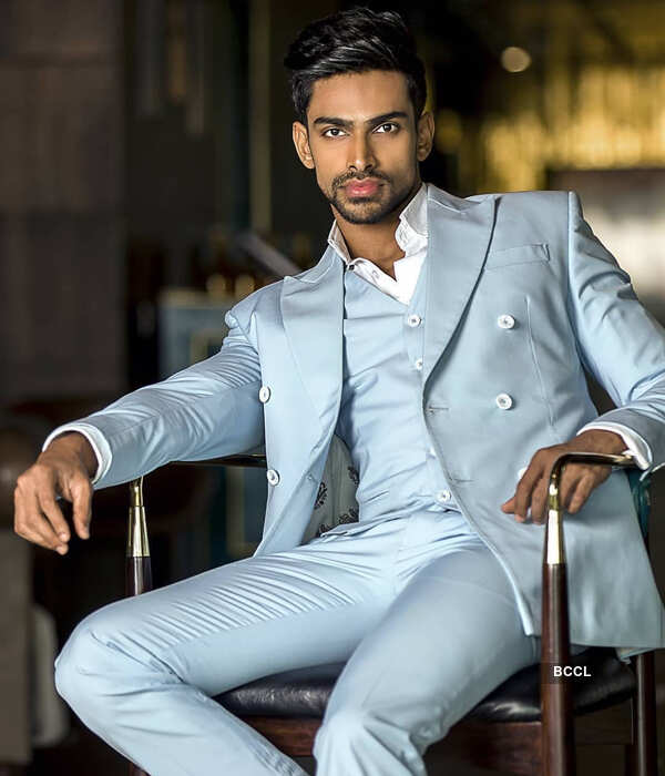  Vishnu Raj S Menon's pictures