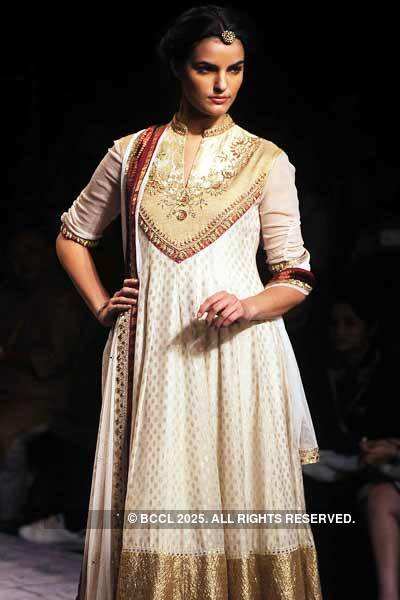 WIFW '11: Anju Modi