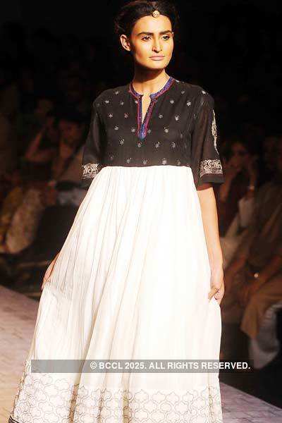 WIFW '11: Anju Modi