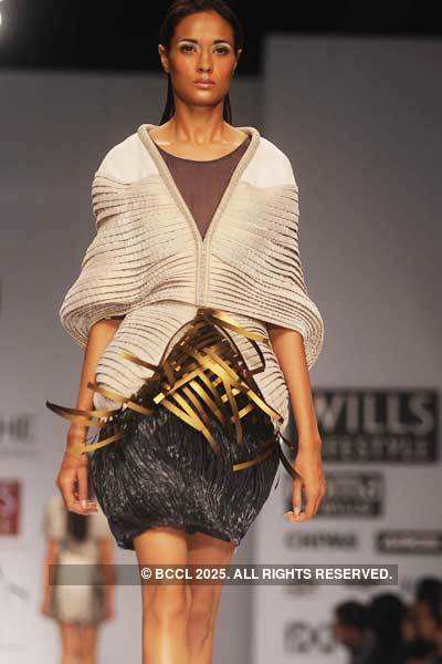 WIFW '11: Amit Aggarwal