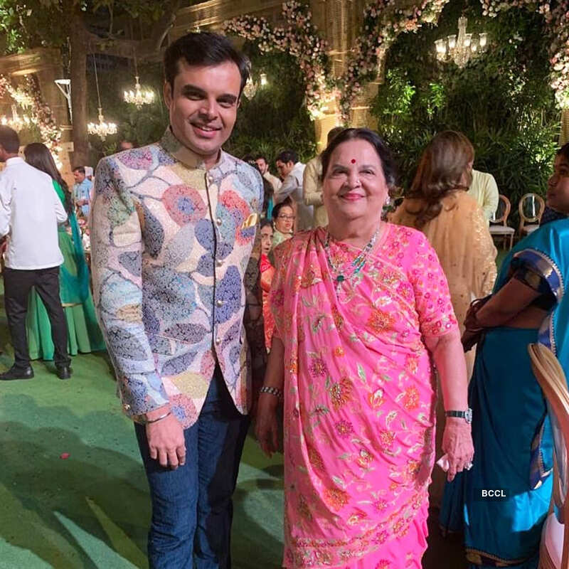 Akash Ambani and Shloka Mehta&rsquo;s pictures