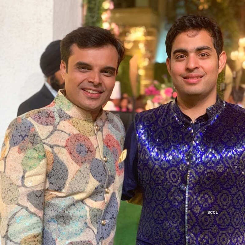 Akash Ambani and Shloka Mehta&rsquo;s pictures
