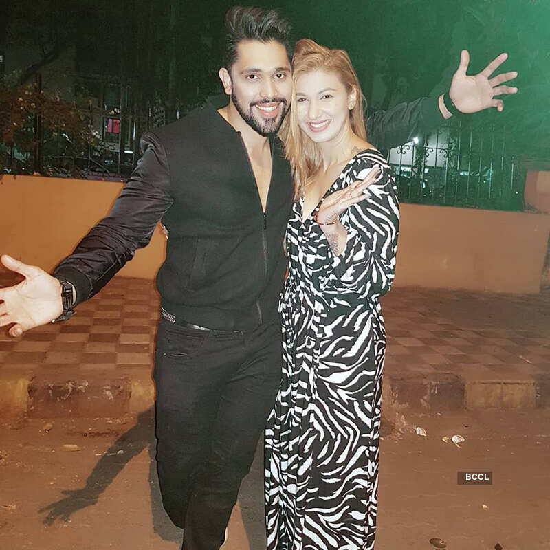 Jasleen Matharu and Shivashish Mishra's pictures