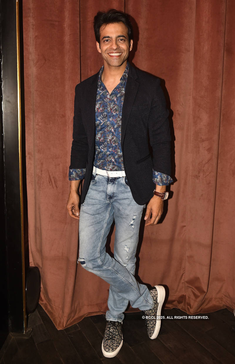 Sara Ali Khan and Sushant Singh Rajput steal the limelight at Namrata Purohit's song launch