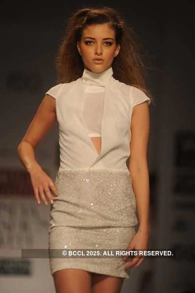 WIFW'11: Chandrani Singh Flora