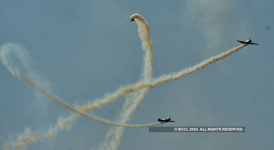 Aero India 2019: Pilots perform death-defying stunts