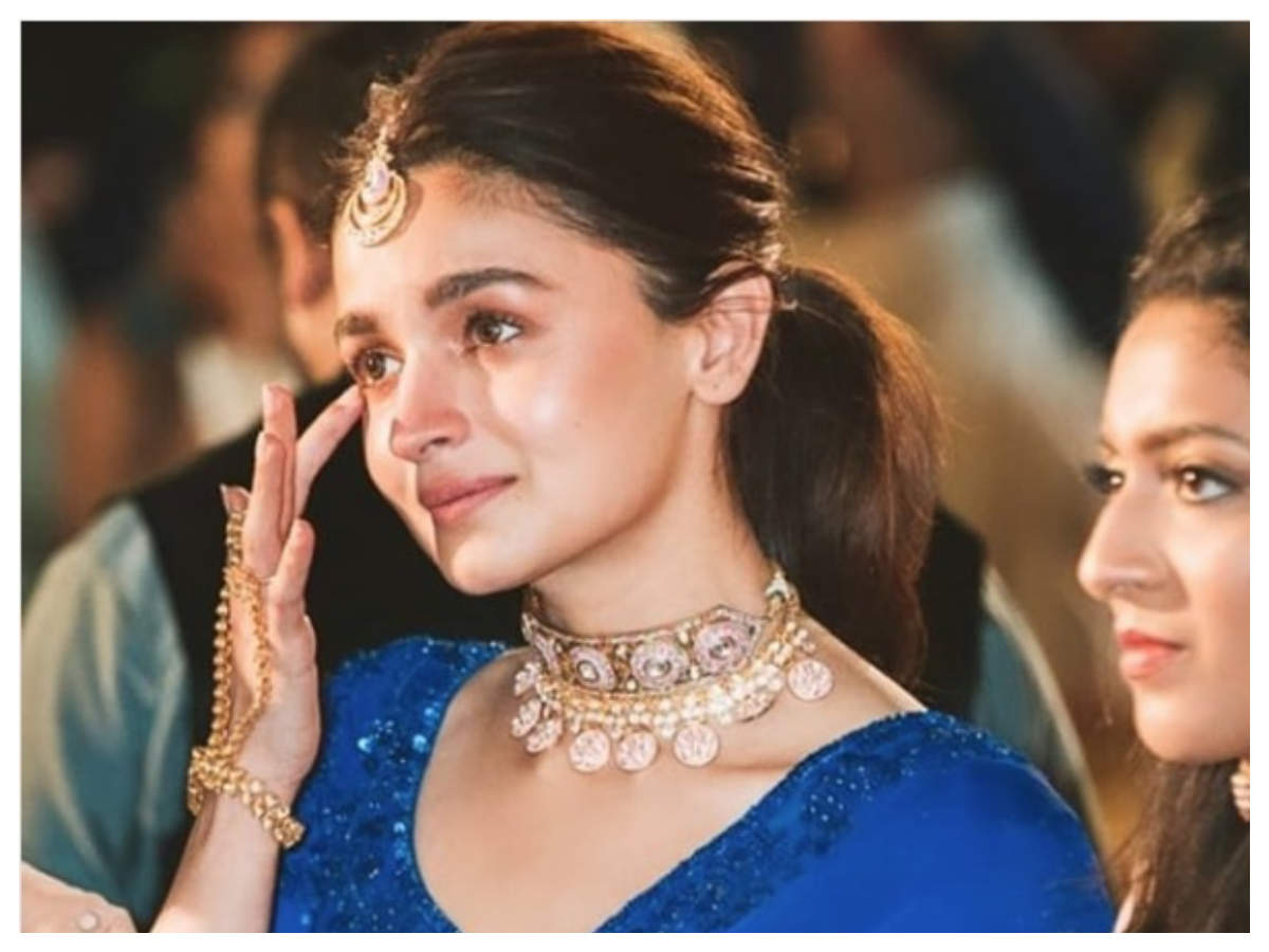 Photo: Alia Bhatt Gets All Emotional And Teary-eyed At Her Bestie’s Wedding