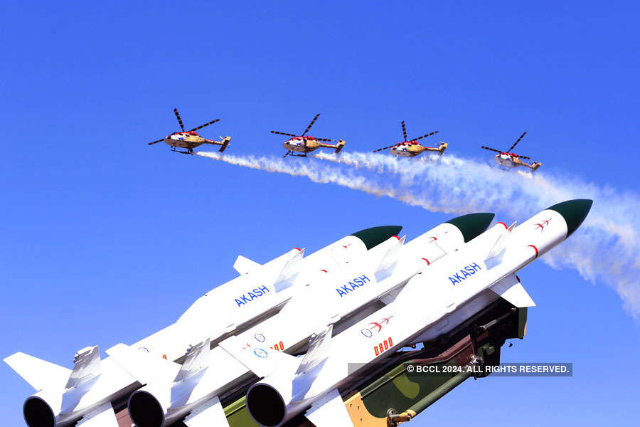 Aero India 2019: Pilots perform awe-inspiring stunts