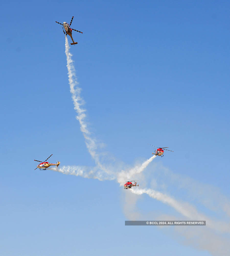 Aero India 2019: Pilots perform awe-inspiring stunts