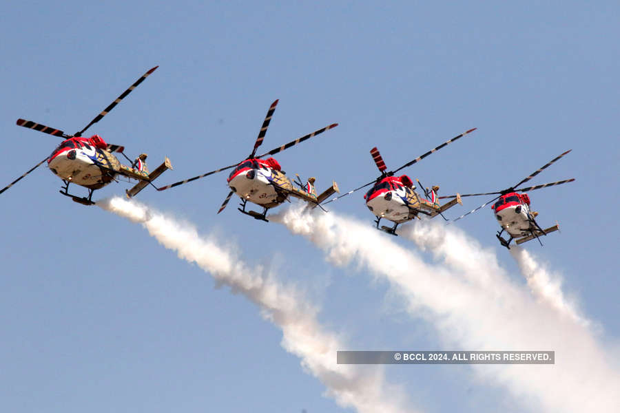 Aero India 2019: Pilots perform awe-inspiring stunts